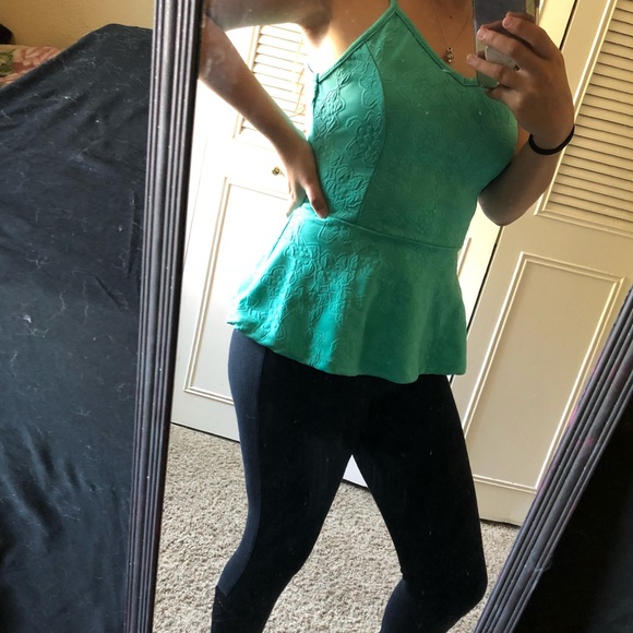 Top - Picture 3 of 4